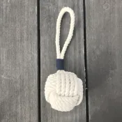 Игрушки для животных