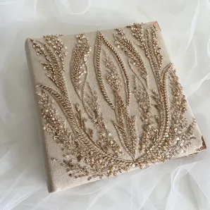 Фотоальбом свадебный бежевый с бисером и пайетками