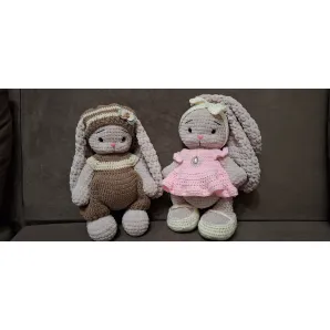 Игрушка вязанная заяц