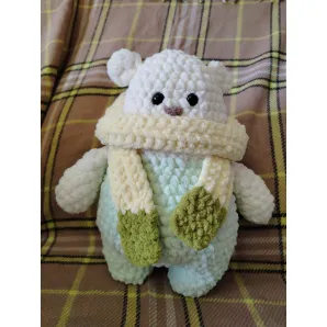 Игрушка из плюшевой пряжи