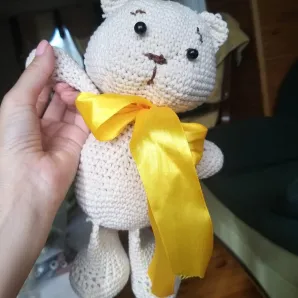Мишка вязанный крючком