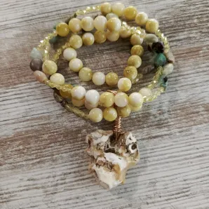 Колье-браслет из желтой яшмы с хризопразом