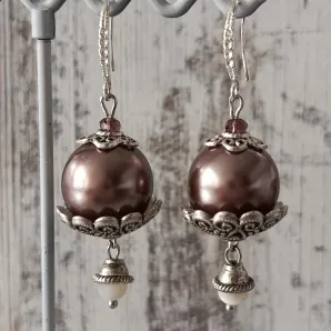 Серьги с майорикой и перламутром