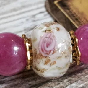 Браслет из халцедона и розового кварца