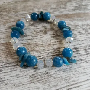 Браслет из апатита и белого опалита