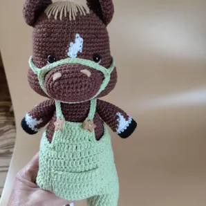 Вязаная лошадка