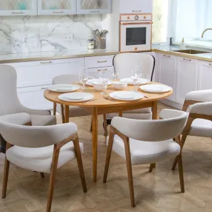 Круглый, раздвижной стол. Дубовый шпон, массив ясеня