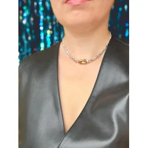 Чокер из серебряного гематита неправильной формы, с крупной золотой бусиной из мятого металла