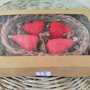 Вазочка плетеная под конфеты и восковые свечи