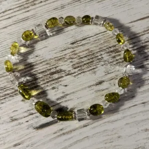 Браслет из хризолита и кварца