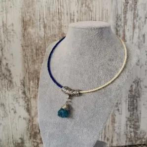 Подвеска с апатитом