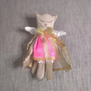 текстильная кукла Спящий ангел котенок