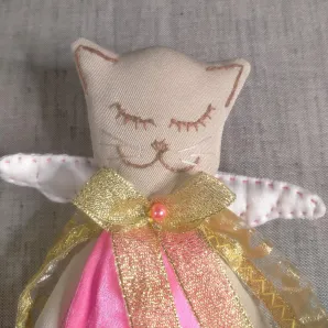 текстильная кукла Спящий ангел котенок