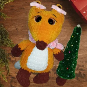 Вязаная мягкая игрушка Лисичка с елочкой - ручная работа