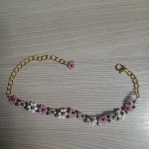 Браслет с цветочками