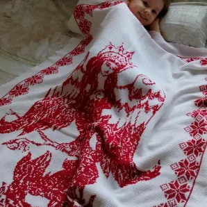 плед детский вязаный с вышивкой