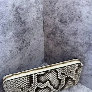 Кошелек из натуральной кожи питона