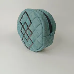 Косметичка ручной работы, с вышивкой, текстильная