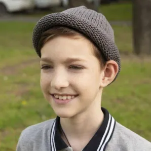 Графит/серая шапка-бини ручной вязки осень/весна