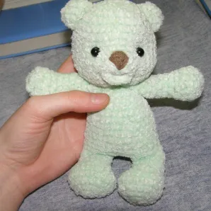 Плюшевый Мишка вязаный