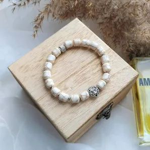 Мужской браслет с молочным турквенитом.