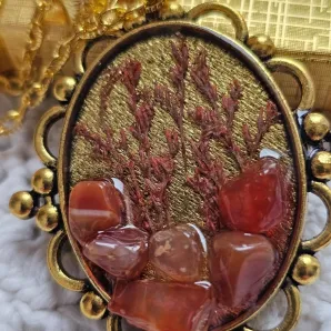 Кулон с натуральным камнем сердолик ручной работы