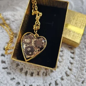 Кулон ручной работы