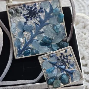 Комплект клон и кольцо с аквамарином и апатитом