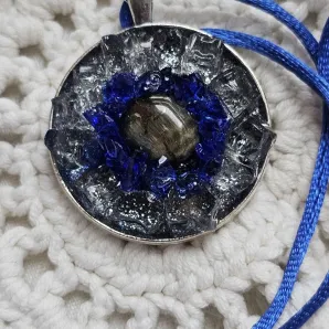 Кулон с тигрово-соколиным глазом