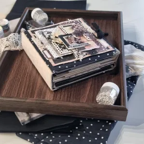 Фотоальбом ручной работы на 30 фотографий в подарочной упаковке с открыткой