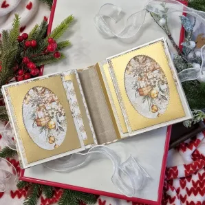 Фотоальбом ручной работы на 30 фотографий в подарочной упаковке с открыткой