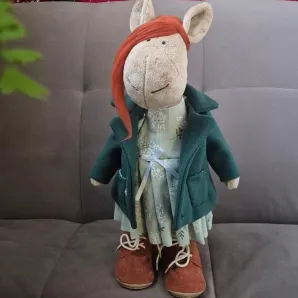 Интерьерная лошадка Зоя