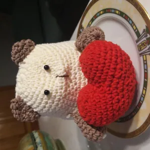 Котик с сердечком