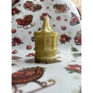 Интерьерная свеча Карусель без аромата в подарочной упаковке