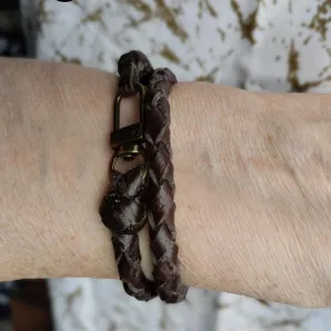 Многослойный плетеный браслет из кожи