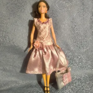 Платье для куклы Барби