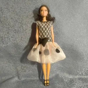 Платье для куклы Барби