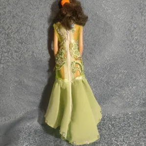 Платье для куклы Барби