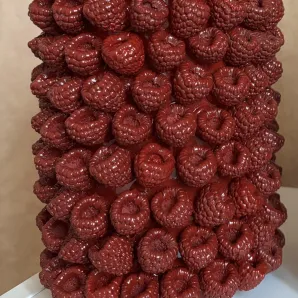 Ваза с малинками