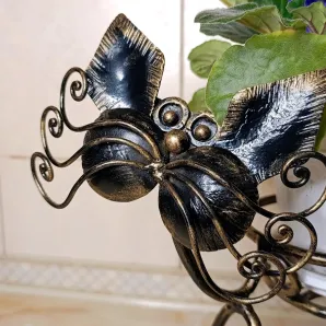 Кованая цветочница "Котик""