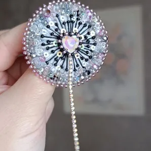 Брошь Одуванчик серый с розовым