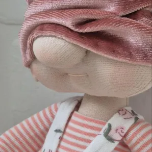 Розовый гном