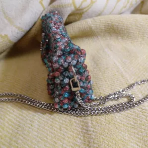 Сумочка из бусин "Мальдивы"