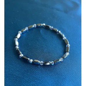 Комплект украшений из гематита и горного хрусталя