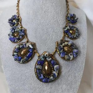 Колье с содалитом