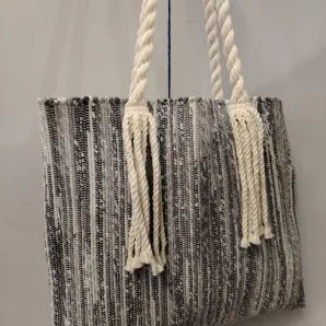 Сумка ручной работы серая из хлопка. Ручное ткачество.