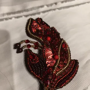 Веточка красная