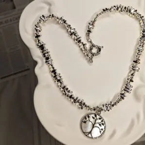 Чокер из гематита с подвеской