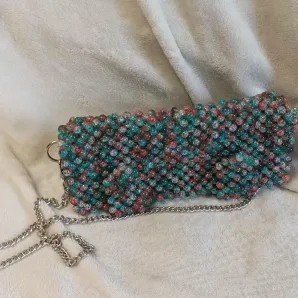 Сумочка из бусин "Мальдивы"