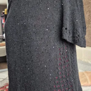 Футболка из кашемира.